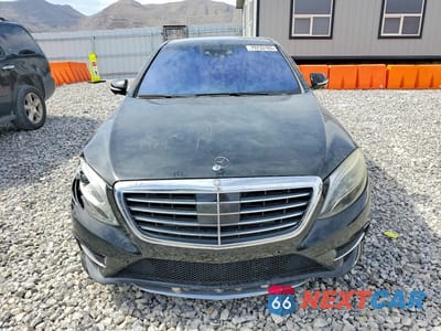 Piąte zdjęcie samochodu w środku: 2015 MERCEDES-BENZ S 550 VIN:WDDUG8CB7FA103093 - miniatura