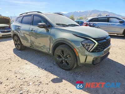 Czwarte zdjęcie samochodu z boku: 2025 KIA SPORTAGE X-LINE VIN:5XYK6CDF8SG233614 - miniatura