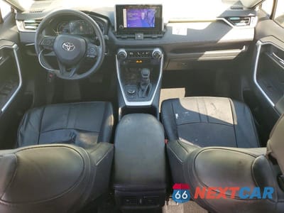 Zdjęcie 8 z 12 samochodu: 2024 TOYOTA RAV4 HYBRID XLE VIN:JTMRWRFV1RD243478 - miniatura