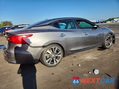 Trzecie zdjęcie samochodu z tyłu: 2018 NISSAN MAXIMA 3.5 SV VIN:1N4AA6AP6JC384212 - miniatura