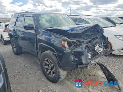 Czwarte zdjęcie samochodu z boku: 2019 TOYOTA 4RUNNER TRD OFF-ROAD VIN:JTEBU5JR9K5664483 - miniatura