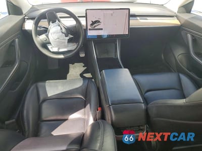 Zdjęcie 8 z 11 samochodu: 2019 TESLA MODEL 3 VIN:5YJ3E1EB9KF481532 - miniatura