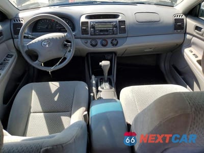 Zdjęcie 8 z 11 samochodu: 2004 TOYOTA CAMRY LE VIN:4T1BE32KX4U359117 - miniatura