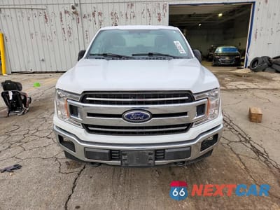 Piąte zdjęcie samochodu w środku: 2018 FORD F150 XLT 4WD 5.0L V8 VIN:1FTEX1E50JKE94331 - miniatura