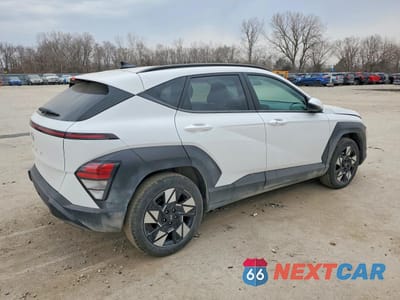 Trzecie zdjęcie samochodu z tyłu: 2025 HYUNDAI KONA SEL VIN:KM8HB3AB0SU281772 - miniatura