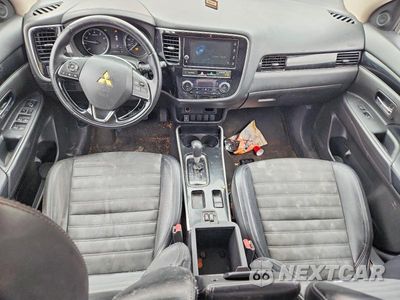 Zdjęcie 8 z 12 samochodu: 2019 MITSUBISHI OUTLANDER SE VIN:JA4AD3A36KZ018742 - miniatura