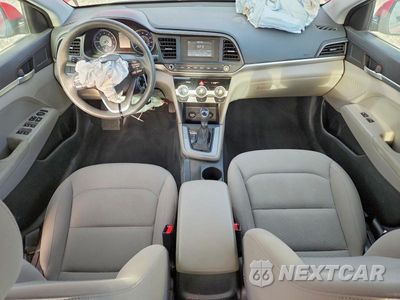 Zdjęcie 8 z 13 samochodu: 2019 HYUNDAI ELANTRA SE VIN:KMHD74LF2KU754027 - miniatura