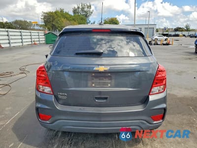 Zdjęcie 6 z 13 samochodu: 2019 CHEVROLET TRAX LS VIN:3GNCJKSB4KL351608 - miniatura