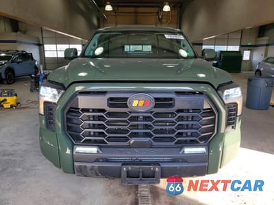 Piąte zdjęcie samochodu w środku: 2022 TOYOTA TUNDRA SR5 VIN:5TFLA5DB6NX038608 - miniatura