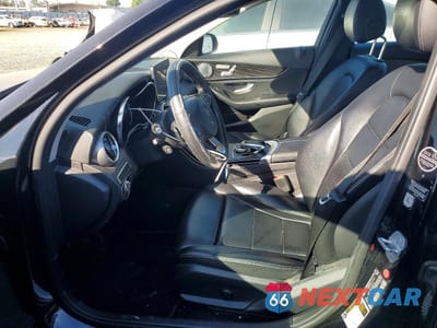 Zdjęcie 7 z 12 samochodu: 2015 MERCEDES-BENZ C 300 VIN:55SWF4JB6FU065475 - miniatura