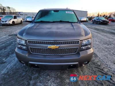 Piąte zdjęcie samochodu w środku: 2013 CHEV SUBURBAN VIN:1GNSCJE06DR155840 - miniatura