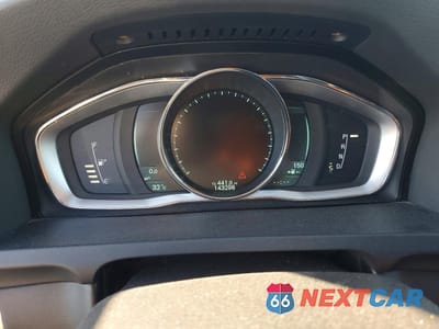 Zdjęcie 9 z 12 samochodu: 2014 VOLVO S60 T5 VIN:YV1612FS1E1280633 - miniatura