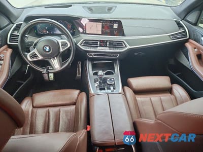 Zdjęcie 8 z 14 samochodu: 2021 BMW X7 XDRIVE40I VIN:5UXCW2C07M9G08040 - miniatura