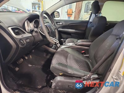 Zdjęcie 7 z 13 samochodu: 2011 DODGE JOURNEY MAINSTREET VIN:3D4PH1FGXBT542846 - miniatura