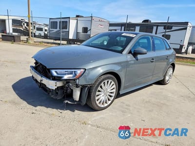 2018 AUDI A3 E-TRON PREMIUM WAUUPBFF7JA091376 - główne zdjęcie licytacji z USA - miniatura