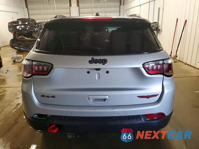 Zdjęcie 6 z 13 samochodu: 2025 JEEP COMPASS TRAILHAWK VIN:3C4NJDDN9ST556572 - miniatura