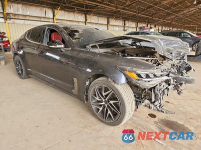 Czwarte zdjęcie samochodu z boku: 2022 KIA STINGER GT-LINE VIN:KNAE35LDXN6105607 - miniatura