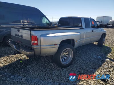 Trzecie zdjęcie samochodu z tyłu: 1996 DODGE RAM 3500 VIN:3B7MC33C8TM132859 - miniatura