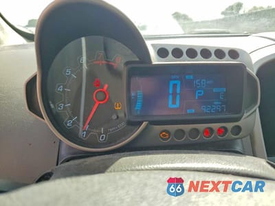 Zdjęcie 9 z 12 samochodu: 2016 CHEVROLET SONIC LT VIN:1G1JC5SH5G4184942 - miniatura