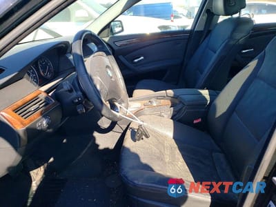 Zdjęcie 7 z 11 samochodu: 2010 BMW 528 XI VIN:WBANV1C56AC159056 - miniatura