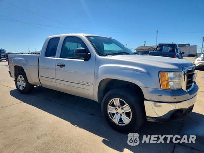 Czwarte zdjęcie samochodu z boku: 2007 GMC NEW SIERRA C1500 VIN:2GTEC19J771602150 - miniatura