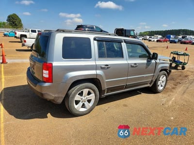 Trzecie zdjęcie samochodu z tyłu: 2012 JEEP PATRIOT SPORT VIN:1C4NJPBB3CD509782 - miniatura