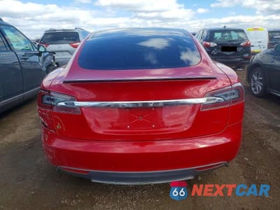 Zdjęcie 6 z 12 samochodu: 2013 TESLA MODEL S VIN:5YJSA1DP5DFP10859 - miniatura