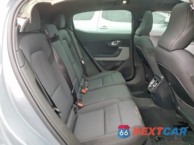 Zdjęcie 10 z 11 samochodu: 2023 POLESTAR 2 VIN:YSMED3KA8PL115220 - miniatura