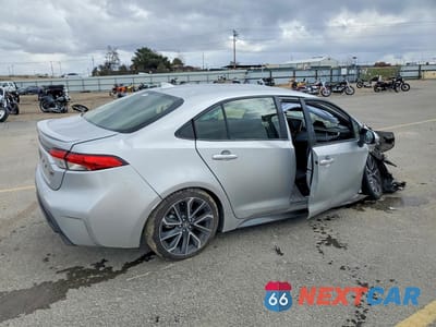 Trzecie zdjęcie samochodu z tyłu: 2020 TOYOTA COROLLA SE VIN:JTDS4RCEXLJ012955 - miniatura