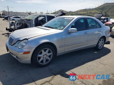 2004 MERCEDES-BENZ C 240 WDBRF61J14F502095 - główne zdjęcie licytacji z USA - miniatura