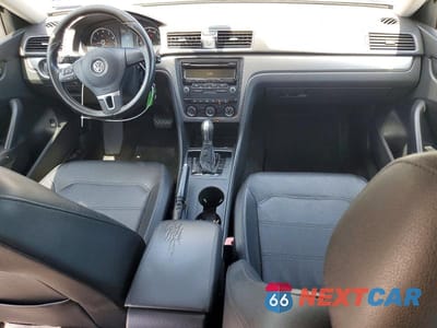 Zdjęcie 8 z 12 samochodu: 2015 VOLKSWAGEN PASSAT S VIN:1VWAT7A33FC041529 - miniatura