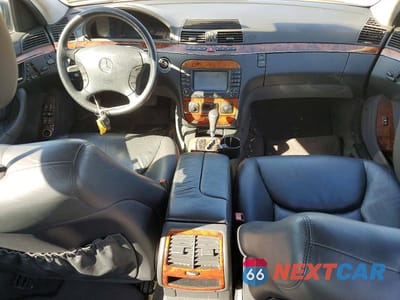 Zdjęcie 8 z 11 samochodu: 2006 MERCEDES-BENZ S 500 4MATIC VIN:WDBNG84J86A475092 - miniatura