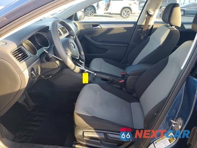 Zdjęcie 7 z 11 samochodu: 2017 VOLKSWAGEN JETTA S VIN:3VW2B7AJXHM255957 - miniatura