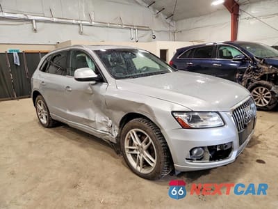 Czwarte zdjęcie samochodu z boku: 2015 AUDI Q5 PREMIUM PLUS VIN:WA1LFAFP9FA088744 - miniatura