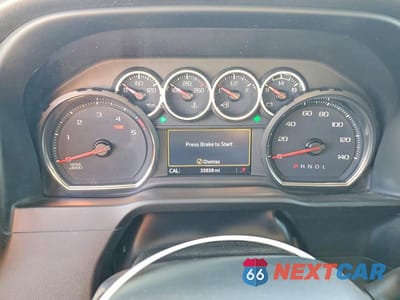 Zdjęcie 9 z 13 samochodu: 2022 CHEVROLET SILVERADO K2500 HEAVY DUTY LT VIN:1GC5YNEY2NF106996 - miniatura
