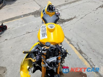 Piąte zdjęcie samochodu w środku: 2006 YAMAHA YZFR1 VIN:JYARN15E06A007094 - miniatura