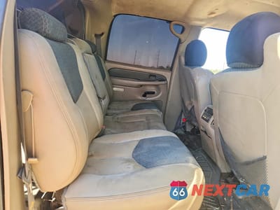 Zdjęcie 10 z 12 samochodu: 2003 CHEVROLET AVALANCHE C1500 VIN:3GNEC13T13G159870 - miniatura