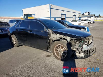 Czwarte zdjęcie samochodu z boku: 2019 MERCEDES-BENZ A 220 VIN:WDD3G4EB8KW027866 - miniatura