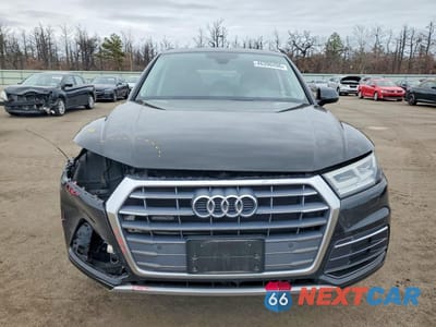 Piąte zdjęcie samochodu w środku: 2019 AUDI Q5 PREMIUM PLUS VIN:WA1BNAFY8K2090836 - miniatura