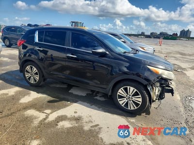 Czwarte zdjęcie samochodu z boku: 2014 KIA SPORTAGE EX VIN:KNDPC3AC7E7603946 - miniatura