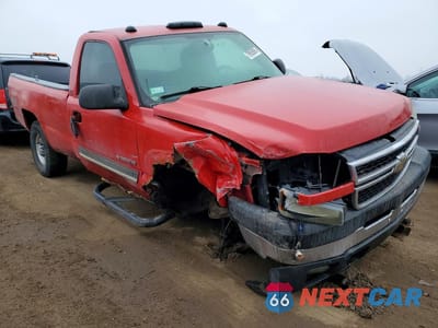 Czwarte zdjęcie samochodu z boku: 2007 CHEVROLET SILVERADO K2500 HEAVY DUTY VIN:1GCHK24U97E198063 - miniatura