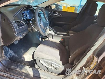 Zdjęcie 7 z 11 samochodu: 2015 CHRYSLER 200 LIMITED VIN:1C3CCCAB3FN729776 - miniatura