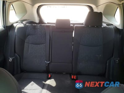 Zdjęcie 10 z 13 samochodu: 2021 TOYOTA RAV4 XLE VIN:JTMP1RFVXMD073233 - miniatura