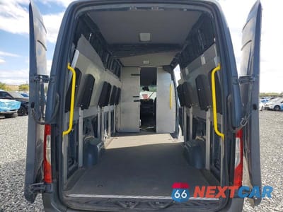 Zdjęcie 10 z 13 samochodu: 2019 MERCEDES-BENZ SPRINTER 2500 VIN:WD4PF1CDXKP138923 - miniatura