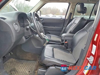Zdjęcie 7 z 13 samochodu: 2014 JEEP PATRIOT LATITUDE VIN:1C4NJPFB4ED603845 - miniatura