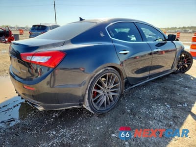 Trzecie zdjęcie samochodu z tyłu: 2016 MASERATI GHIBLI S VIN:ZAM57RSA3G1185284 - miniatura