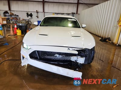 Piąte zdjęcie samochodu w środku: 2019 FORD MUSTANG GT VIN:1FA6P8CFXK5198909 - miniatura