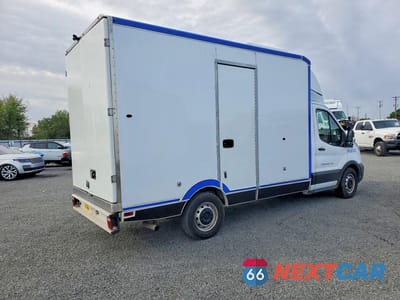 Trzecie zdjęcie samochodu z tyłu: 2020 FORD TRANSIT DELIVERY TRUCK VIN:1FDBW5Z82LKB40259 - miniatura
