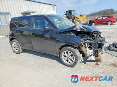 Czwarte zdjęcie samochodu z boku: 2021 KIA SOUL S VIN:KNDJ23AU2M7788620 - miniatura