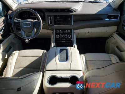 Zdjęcie 8 z 14 samochodu: 2022 GMC YUKON DENALI VIN:1GKS2DKL2NR246265 - miniatura